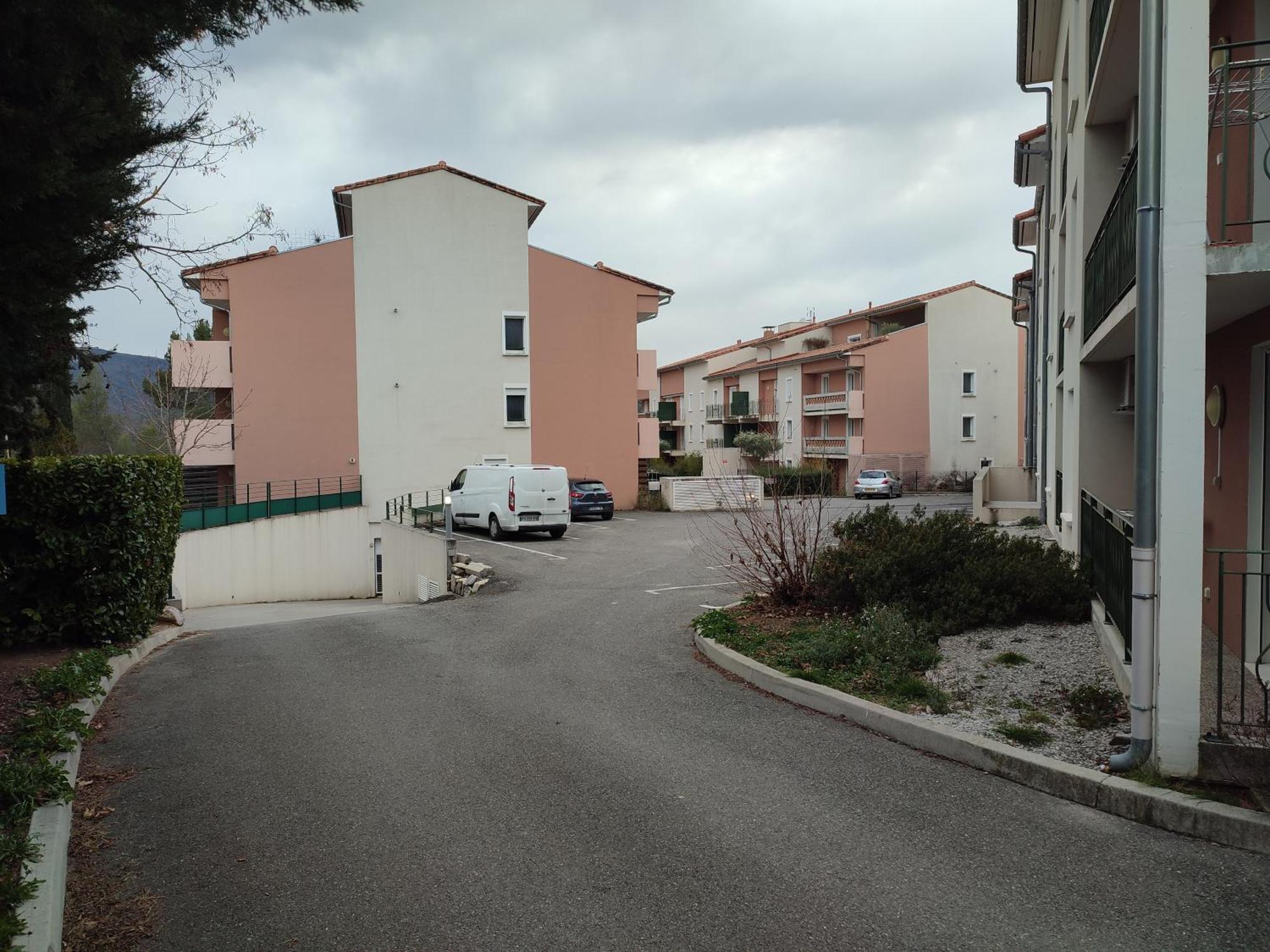 Appartement Terrasse 130m² panoramique, Piscine&Parking à Gréoux-les-Bains Extérieur photo